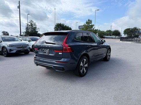 Certified 2024 Volvo XC60 T8 Plus AWD/4WD image 6