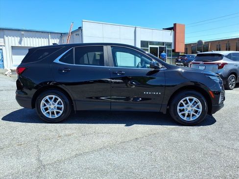 Used 2023 Chevrolet Equinox LT AWD/4WD image 3