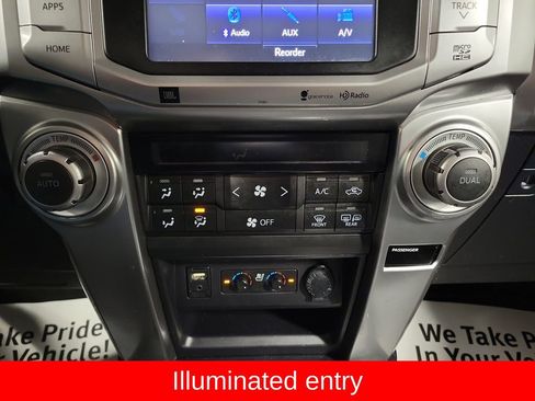 Used 2014 Toyota 4Runner Limited image 19
