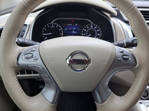 Used 2017 Nissan Murano SV image 28