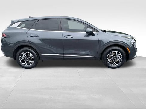 Used 2023 Kia Sportage LX AWD/4WD image 6