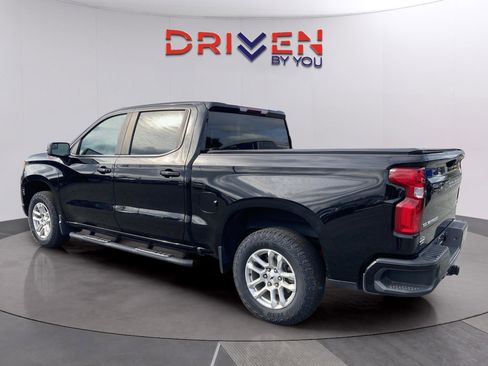 Used 2023 Chevrolet Silverado 1500 RST w/ Z71 Off-Road Package image 4