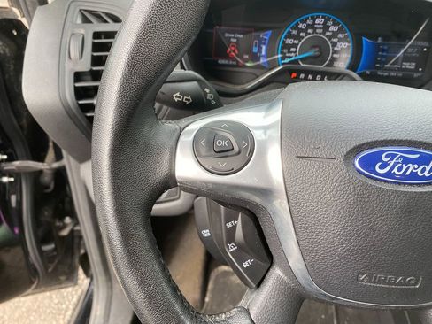 Used 2017 Ford C-MAX SE image 16