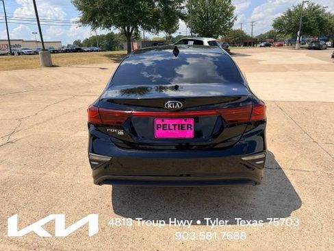 Certified 2021 Kia Forte Sedan FWD image 8