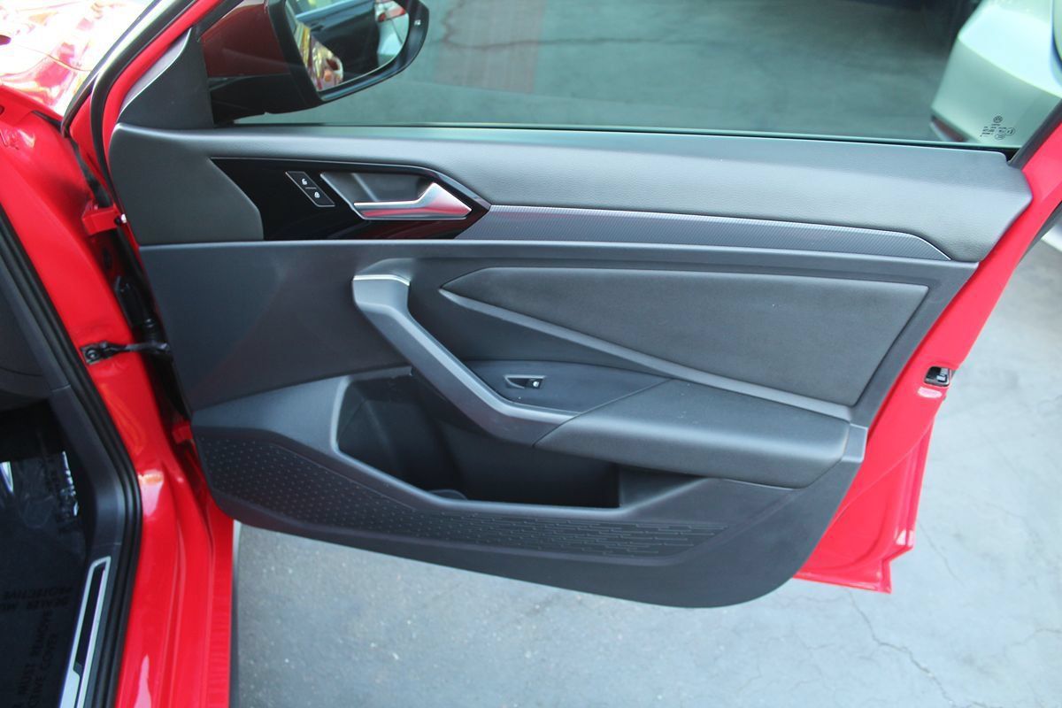 Used 2019 Volkswagen Jetta GLI FWD image 20