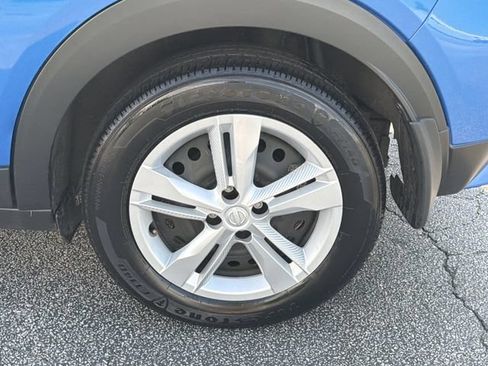 Used 2024 Nissan Kicks S FWD image 7