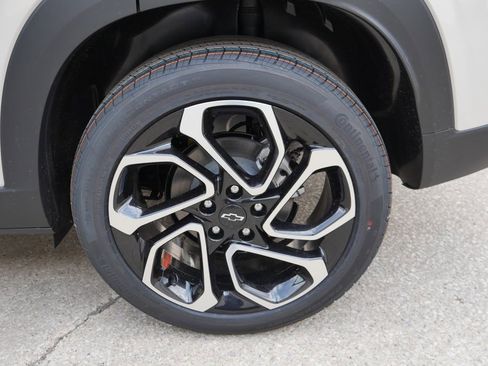 New 2026 Chevrolet Trax RS w/ Driver Confidence Package FWD image 30