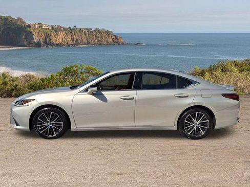 Used 2023 Lexus ES 300h w/ Premium Package FWD image 8