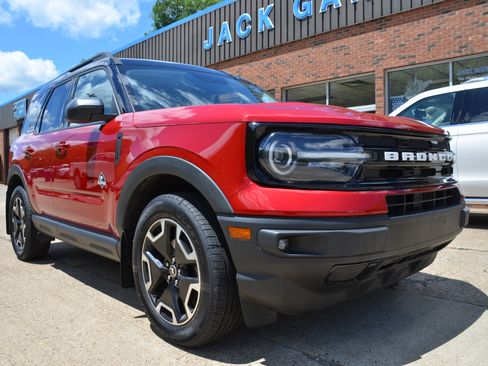Used 2021 Ford Bronco Sport Outer Banks AWD/4WD image 1