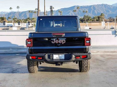 New 2026 Jeep Gladiator Rubicon w/ Steel Bumper Group image 8