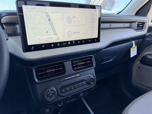 New 2025 Ford Maverick Lariat image 38