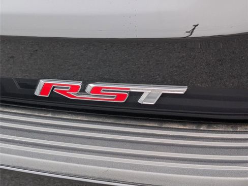 Used 2025 Chevrolet Suburban RST w/ RST Capability Package image 9