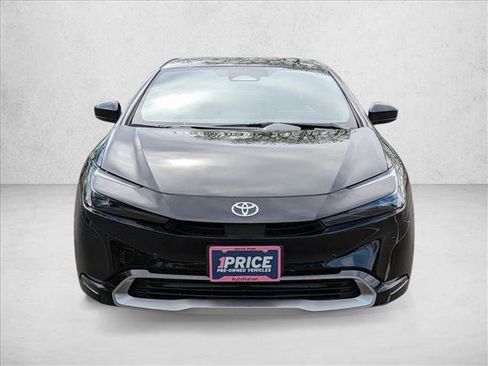 Used 2026 Toyota Prius Plug-In Hybrid FWD image 2