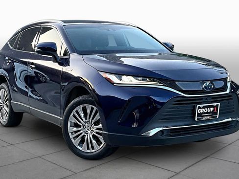 Used 2021 Toyota Venza Limited AWD/4WD image 3