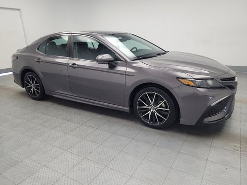 Used 2023 Toyota Camry SE image 11