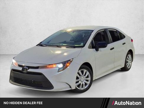 Used 2024 Toyota Corolla LE FWD image 1