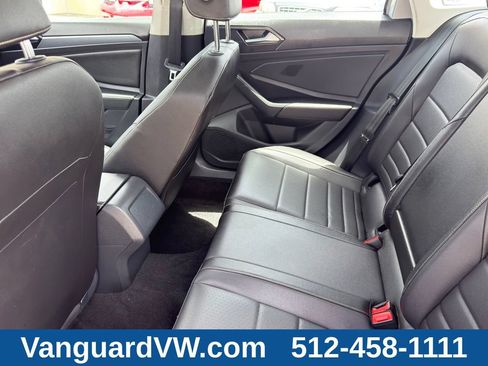 Used 2024 Volkswagen Jetta SE w/ Panoramic Sunroof Package FWD image 27