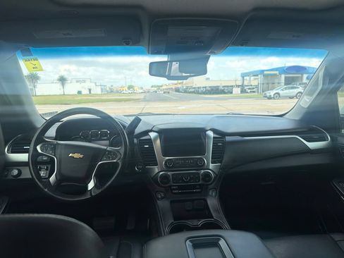 Used 2025 Chevrolet Suburban Z71 AWD/4WD image 9