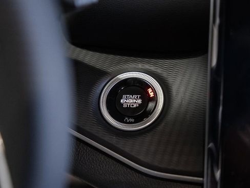 New 2025 Jeep Grand Cherokee Altitude image 25