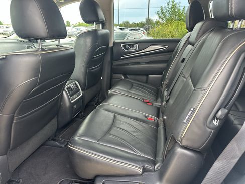 Used 2019 INFINITI QX60 Luxe w/ Essential Package FWD image 25