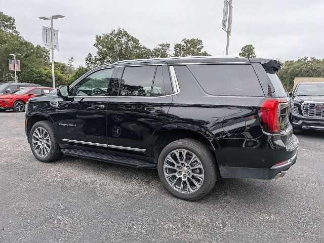 Used 2025 GMC Yukon Denali AWD/4WD image 3