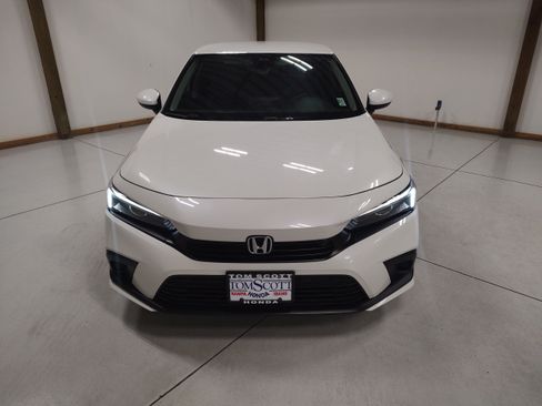 Used 2024 Honda Civic LX image 3