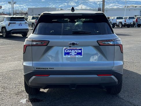 New 2026 Chevrolet Equinox LT w/ Convenience Package II image 6