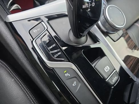 Used 2019 BMW 540i w/ Convenience Package RWD image 32