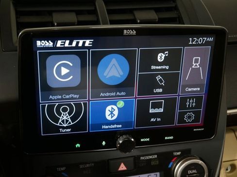 Used 2012 Toyota Camry XLE w/ Leather Pkg image 25