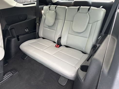 New 2025 Ford Explorer Active w/ Active Comfort Package image 24