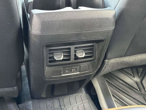 Used 2023 GMC Canyon AT4 w/ AT4 Premium Package AWD/4WD image 14