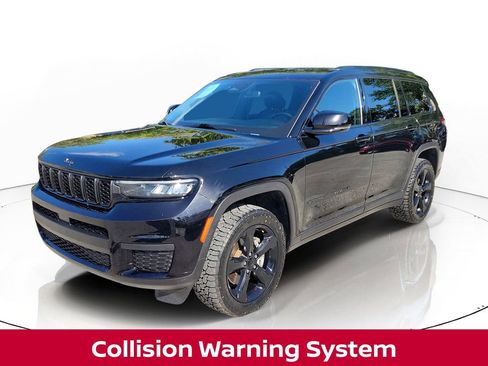 Used 2023 Jeep Grand Cherokee L Laredo AWD/4WD image 4