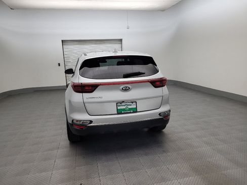 Used 2020 Kia Sportage LX FWD image 6