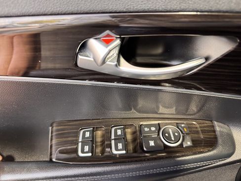 Used 2020 Kia Sorento LX w/ LX I4 Convenience Package image 18