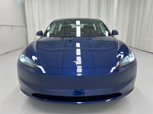 Used 2025 Tesla Model 3 Long Range RWD image 3