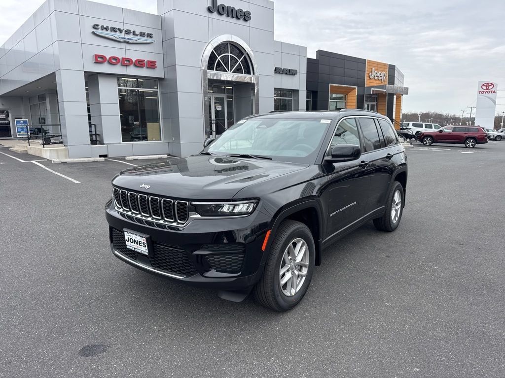 New 2026 Jeep Grand Cherokee Laredo X AWD/4WD image 1