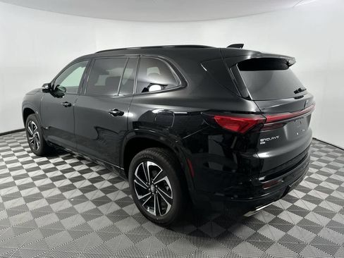 Used 2025 Buick Enclave Sport Touring image 6