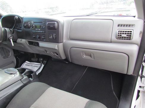 Used 2007 Ford F250 XLT image 16