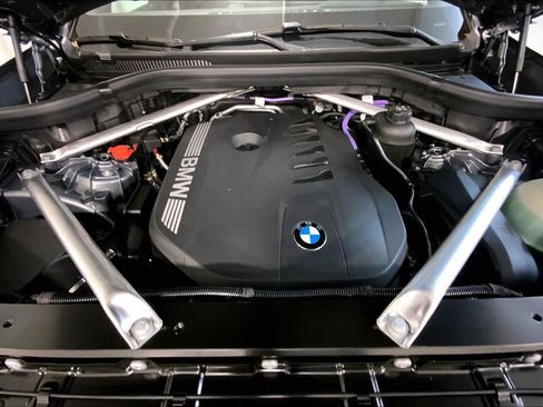 New 2026 BMW X5 xDrive40i w/ Executive Package image 16
