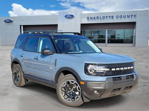 New 2025 Ford Bronco Sport Outer Banks w/ Outer Banks Tech Package+ AWD/4WD image 1