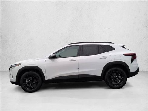 New 2026 Chevrolet Trax LT w/ Driver Confidence Package FWD image 5