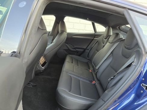 Used 2021 Tesla Model S Plaid image 33