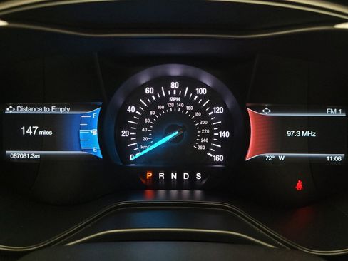 Used 2019 Ford Fusion SE AWD/4WD image 23