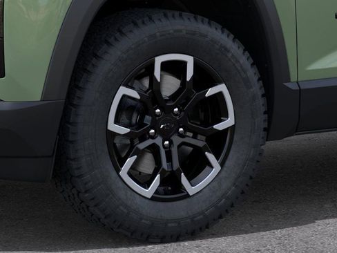 New 2026 Chevrolet Equinox ACTIV w/ Convenience Package III image 9