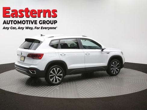 Used 2024 Volkswagen Taos SE FWD image 41