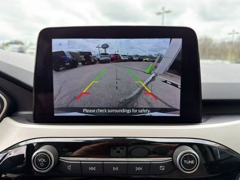 Used 2020 Ford Escape SE FWD image 20
