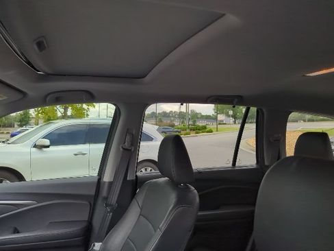 Used 2019 Honda Pilot EX-L image 5