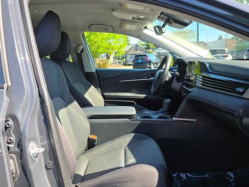 Used 2025 Toyota Camry LE FWD image 10