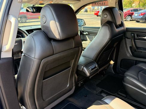 Used 2014 GMC Acadia SLT image 12