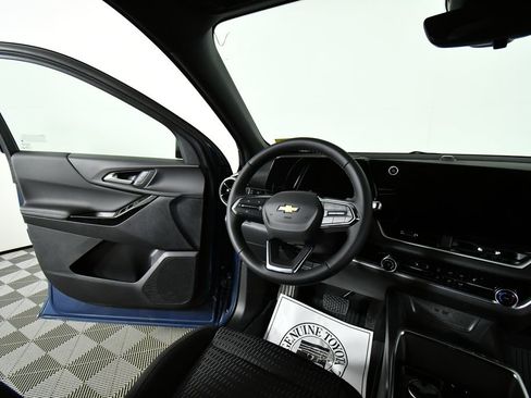 New 2026 Chevrolet Equinox LT w/ Safety and Technology Package AWD/4WD image 19